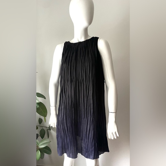 Mango Sleeveless Mini Dress Black to Navy Ombré Pleated Shift Dress Size S - Picture 7 of 8